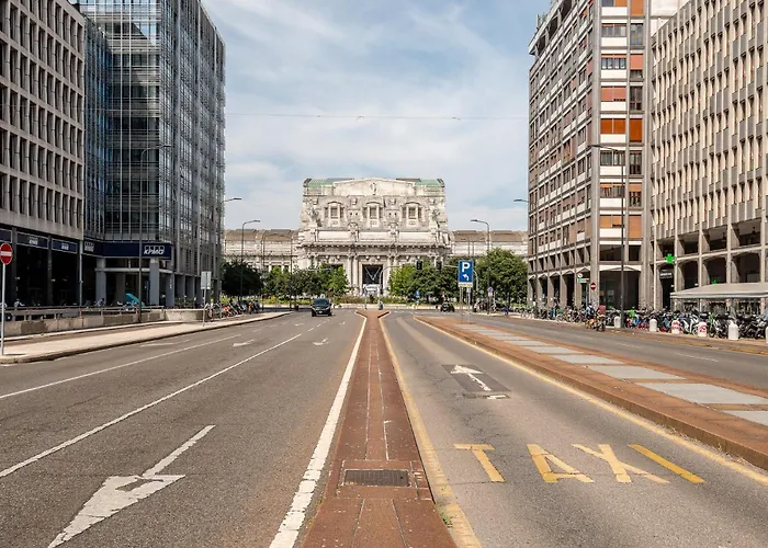 Stayeasy Fara12 - Central Station & Downtown Walking Distance